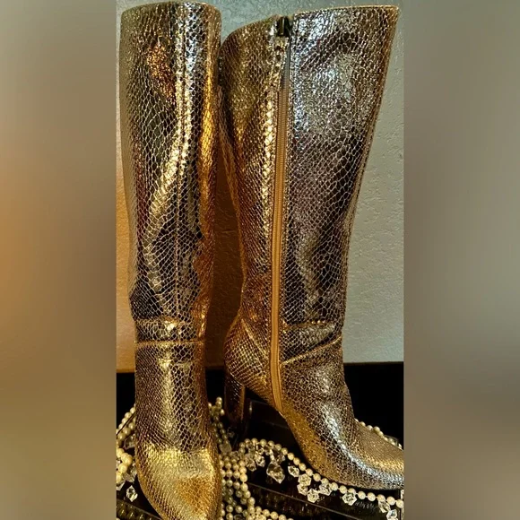 Poppy High Heeled Boots from Scoop.   Color Rose Gold Size 7.5 - Picture 3 of 11